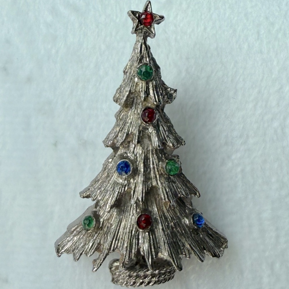 Vintage Silver tone Christmas Tree Brooch with Multicolor Accents/Holiday Pin
